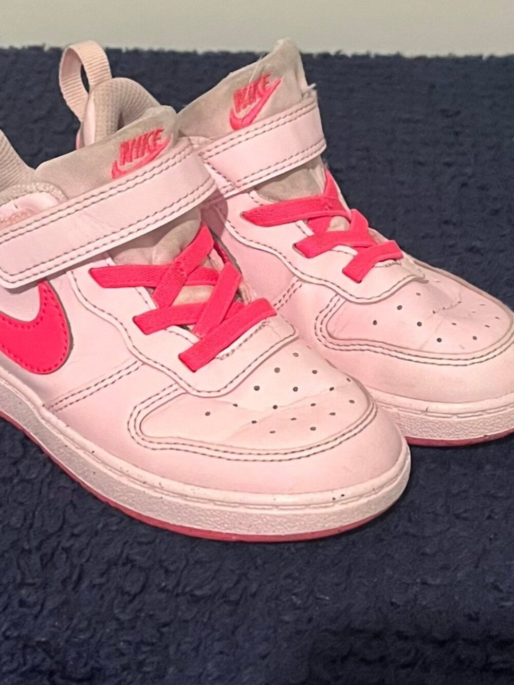 Nike Kids Sneakers Size 9C White Pink Velcro Strap Casual Shoes